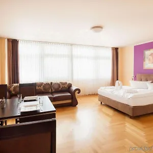 Youth Apartments - Ku'Damm Lejlighed